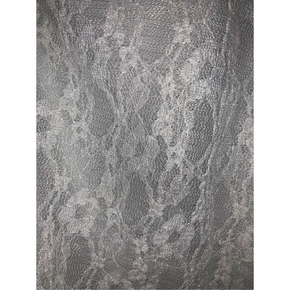 Abound Lace Crop Top - Picture 5 of 7